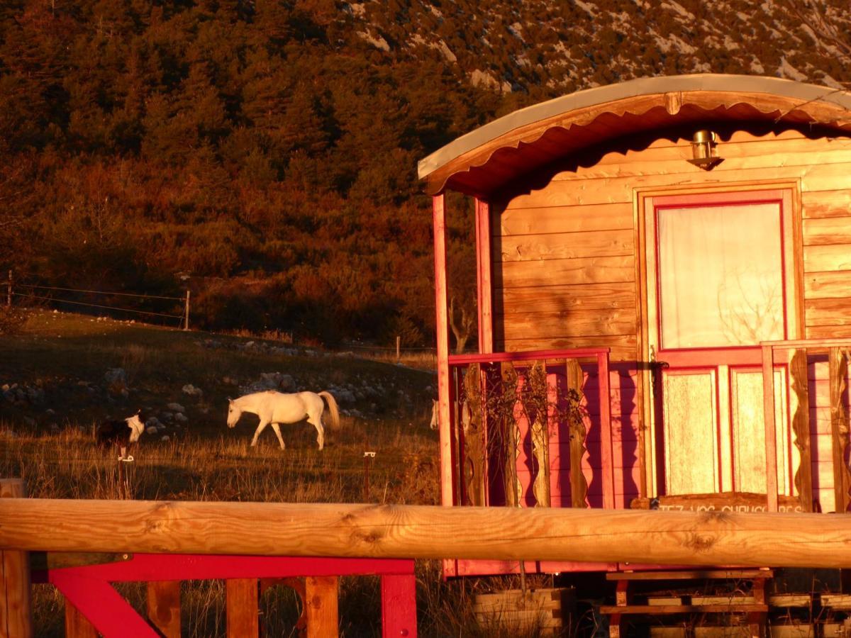 Ferme Saint Pierre Bargeme Exterior photo
